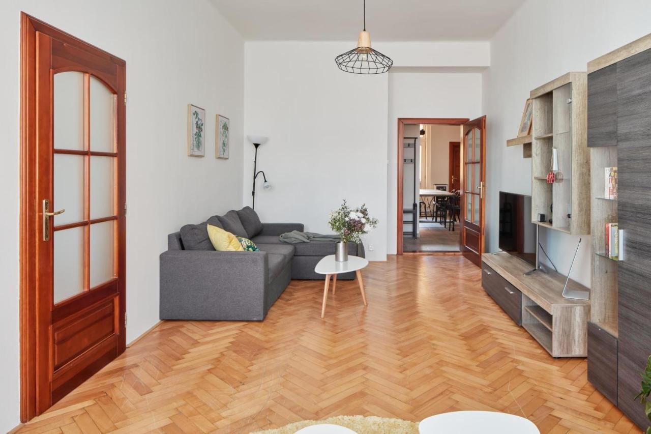 Prague Days - Spacious 3Bdr Apartment - Trendy Neighbourhood Kültér fotó